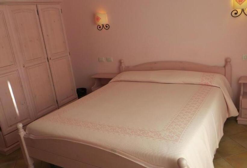 Standard Single Room, Il Viandante