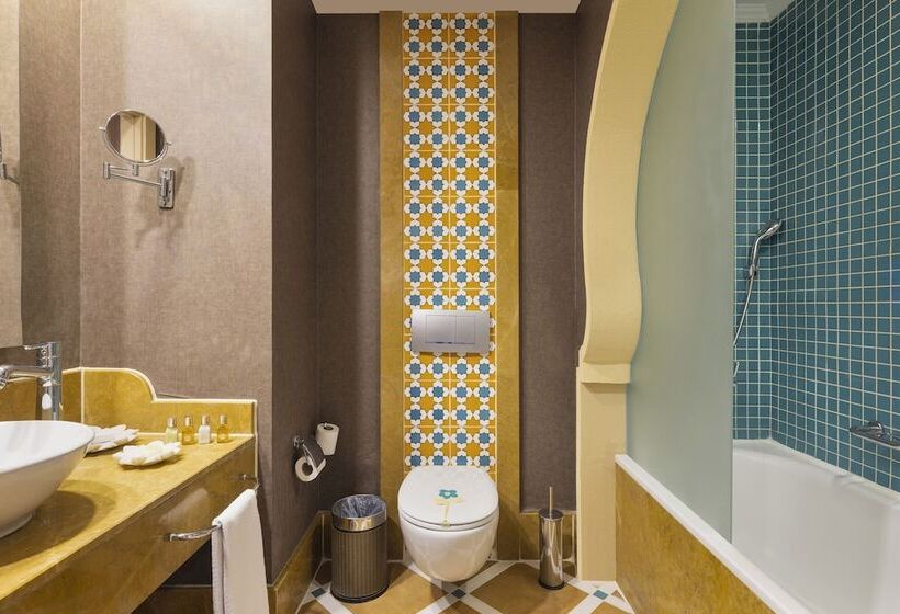 اتاق استاندارد با چشم‌انداز باغ, Spice Hotel & Spa