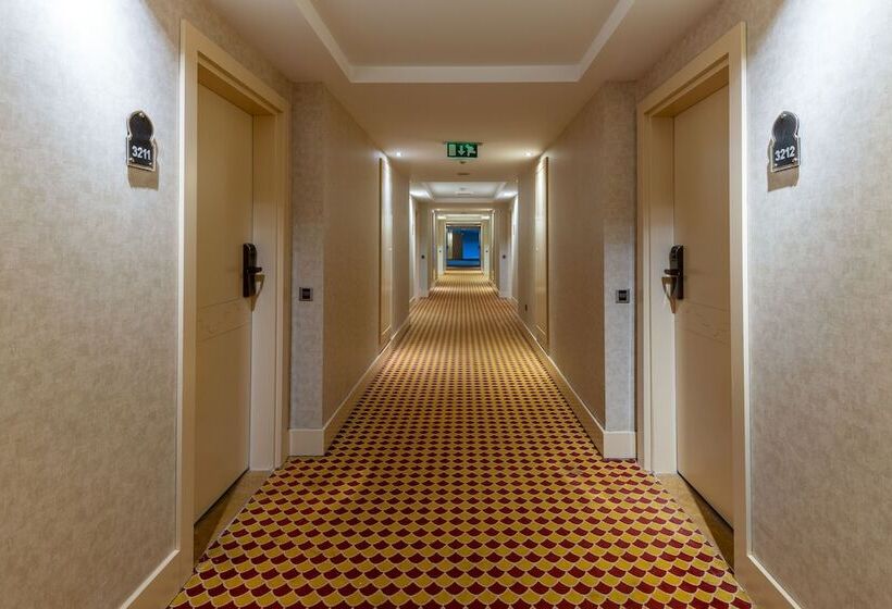 اتاق استاندارد با چشم‌انداز دریا, Spice Hotel & Spa