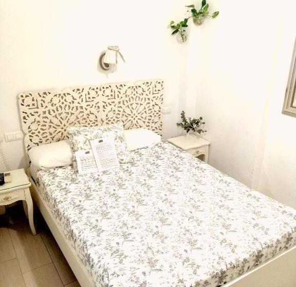 Standard Room Adapted for people with reduced mobility, Un Patio Al Sur