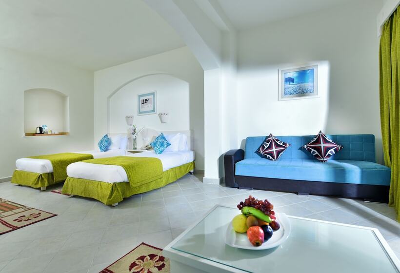 اتاق استاندارد با چشم‌انداز استخر, Ux Oriental Coast Marsa Alam