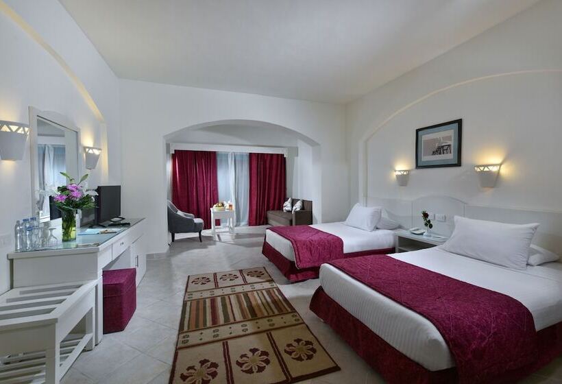 اتاق استاندارد با چشم‌انداز استخر, Ux Oriental Coast Marsa Alam
