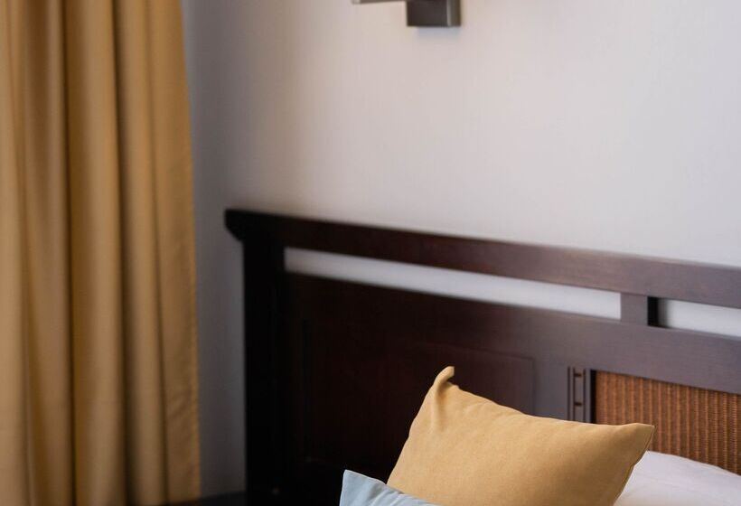 اتاق اساندارد با چشم‌انداز جانبی به دریا, Hvd Club Hotel Miramar   Ultra All Inclusive