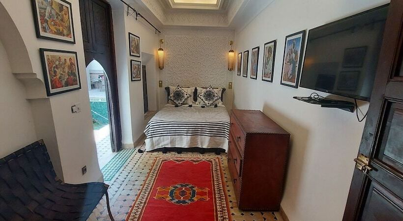 Quarto Estandar, Riad Barroko