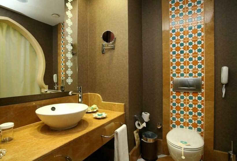 سوئیت کلاسیک, Spice Hotel & Spa