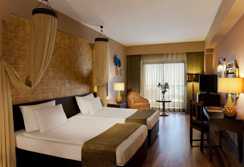 اتاق استاندارد با چشم‌انداز باغ, Spice Hotel & Spa