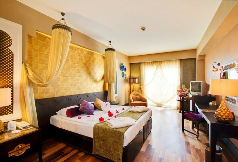 اتاق استاندارد با چشم‌انداز دریا, Spice Hotel & Spa