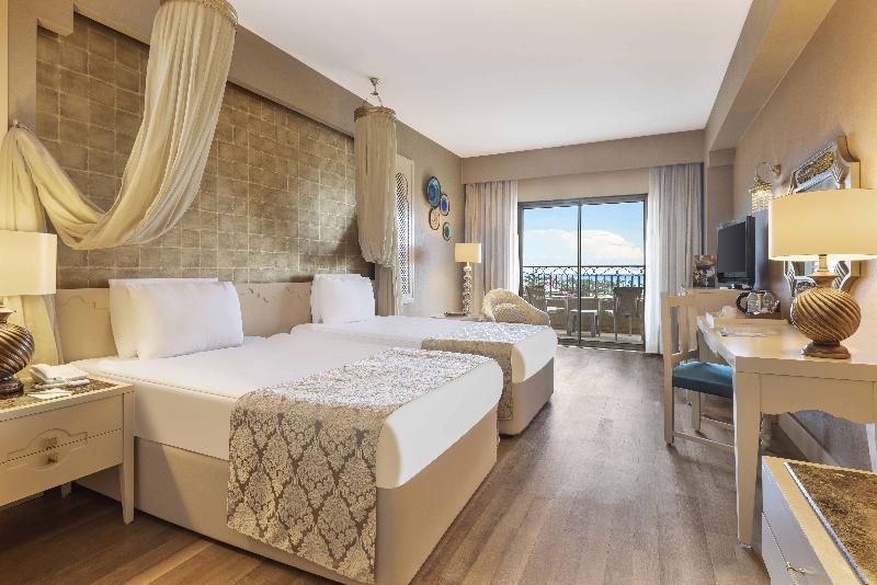 اتاق استاندارد با چشم‌انداز دریا, Spice Hotel & Spa