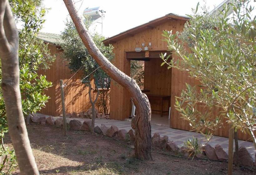 کلبه ییلاقی, Villaggio Camping Torre Del Porticciolo