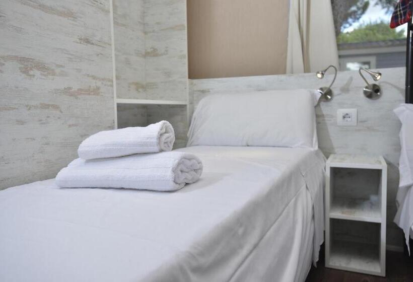 چادر با خدمات رفاهی استاندارد, Villaggio Camping Torre Del Porticciolo