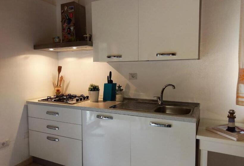 سوییت, Villaggio Camping Torre Del Porticciolo