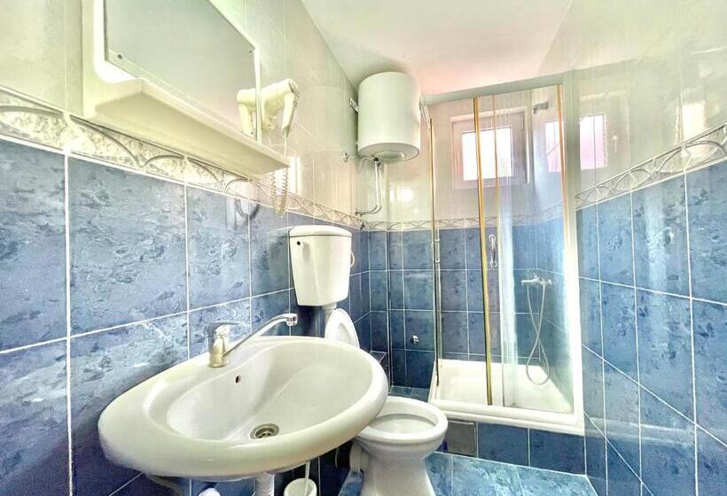اتاق استاندارد, Vila L Budva