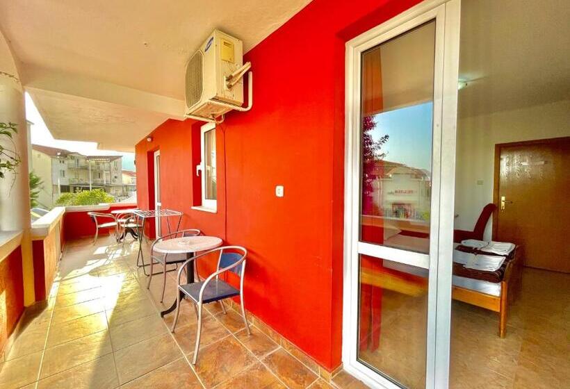 اتاق استاندارد, Vila L Budva