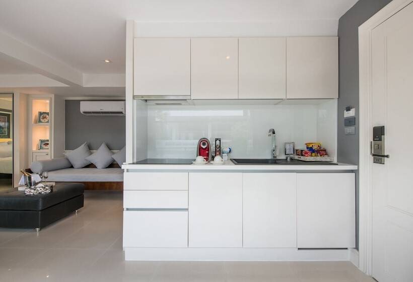 디럭스 스튜디오, Byd Lofts   Boutique Hotel & Serviced Apartments   Patong Beach, Phuket