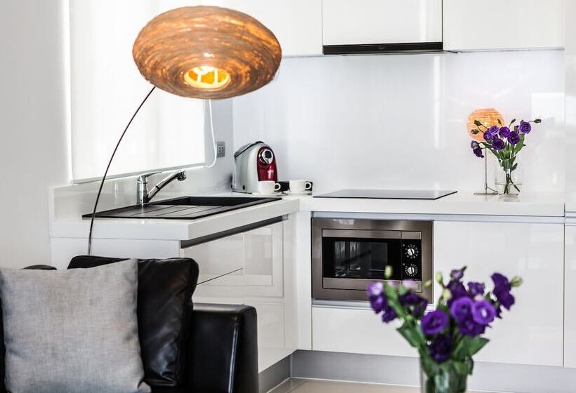 디럭스 스위트, Byd Lofts   Boutique Hotel & Serviced Apartments   Patong Beach, Phuket