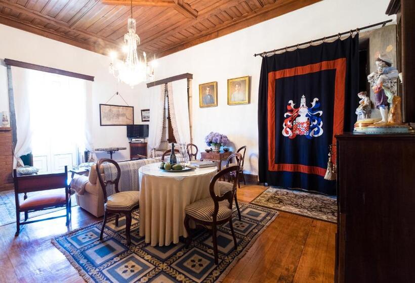 سوییت, Casa Dos Varais, Manor House