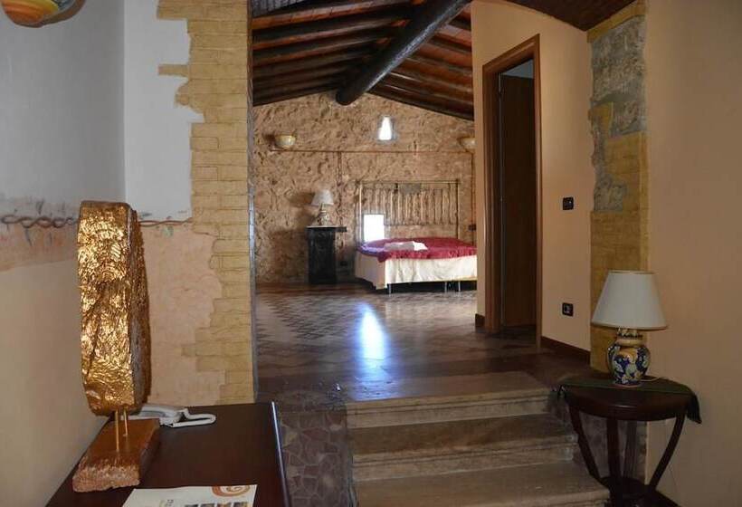 سوئیت کلاسیک, Villa Vittoria