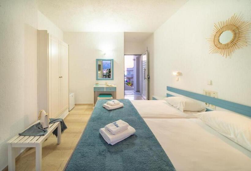 اتاق اساندارد با چشم‌انداز جانبی به دریا, Aeolos Beach Resort