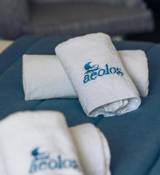 اتاق لوکس, Aeolos Beach Resort