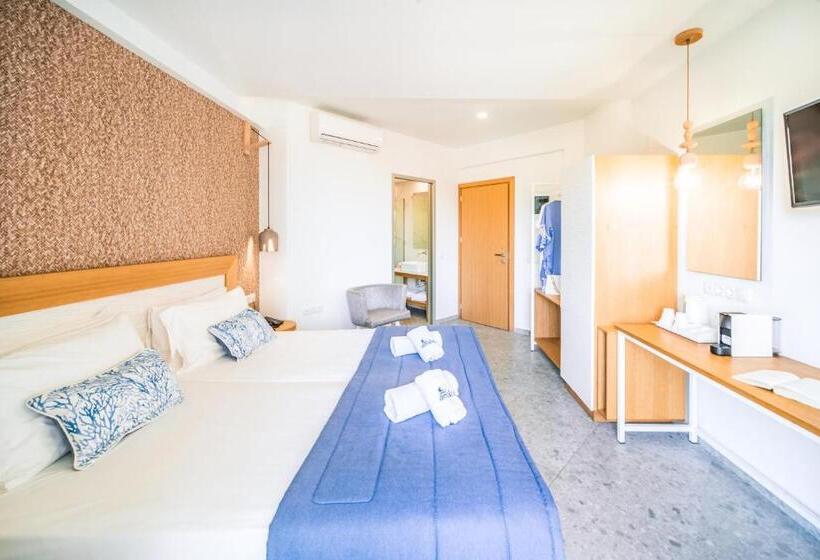 اتاق لوکس, Aeolos Beach Resort