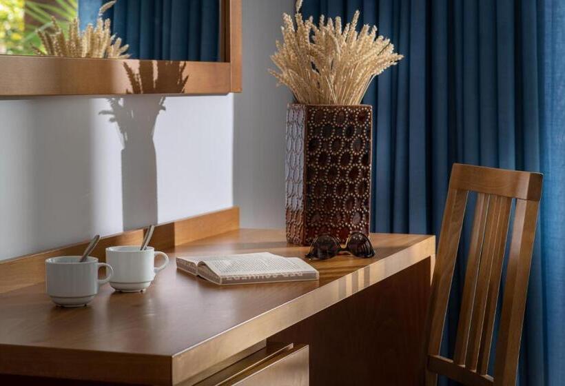 اتاق سوپریور سه تخته, Aeolos Beach Resort