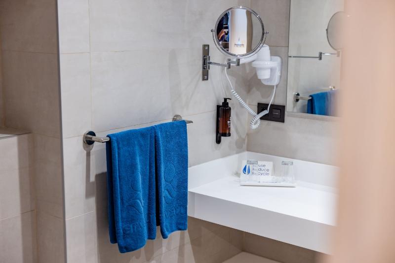 اتاق لوکس با چشم‌انداز دریاچه, Cinnamon Lodge Habarana