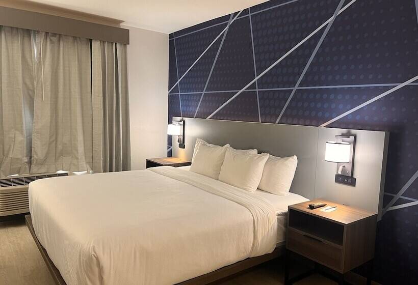 سوییت, Comfort Suites Louisville Airport