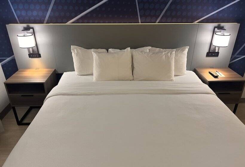 سوییت, Comfort Suites Louisville Airport