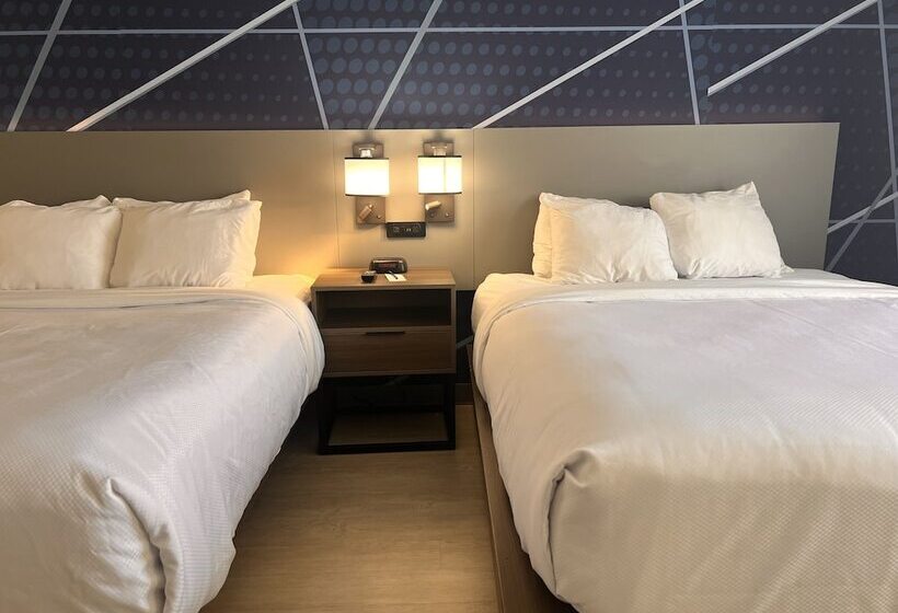 سوییت, Comfort Suites Louisville Airport