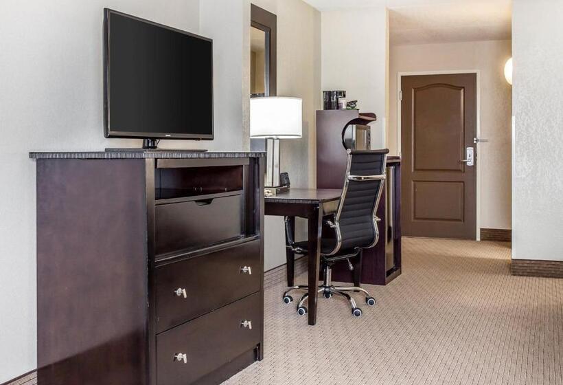 Suite Adaptada para personas con movilidad reducida, Comfort Suites Morrow Atlanta South