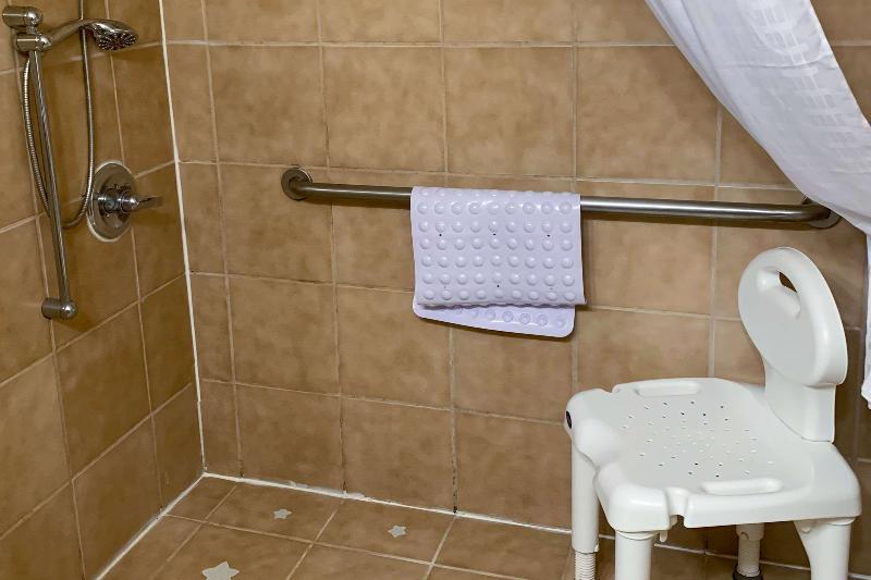 سوئیت با تخت بزرگ, Comfort Suites Morrow Atlanta South