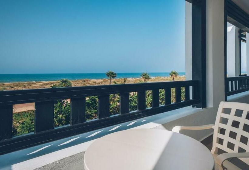 غرفة قياسية إطلالة جانبية علي البحر, Iberostar Saidia