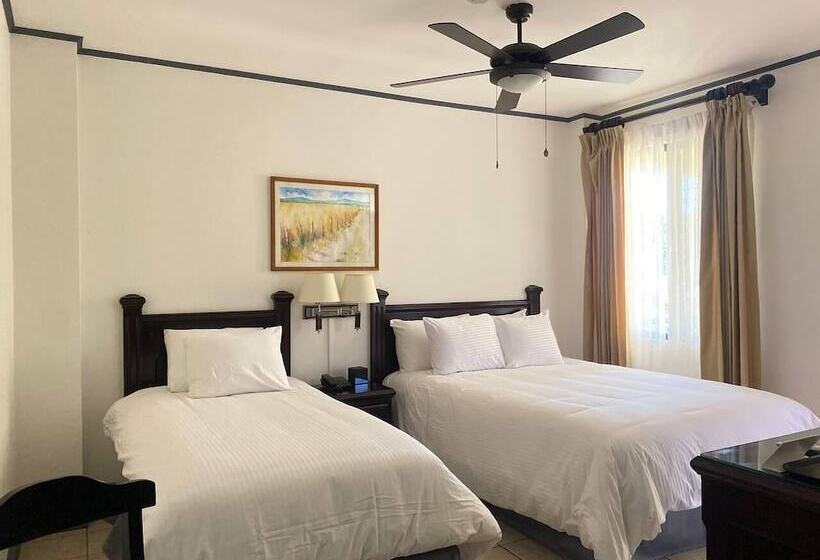 Standard Triple Room, Nacazcol  Playas Del Coco