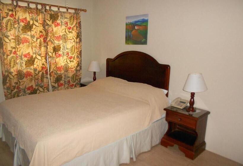 استودیوی استاندارد, Pipers Cove Resort