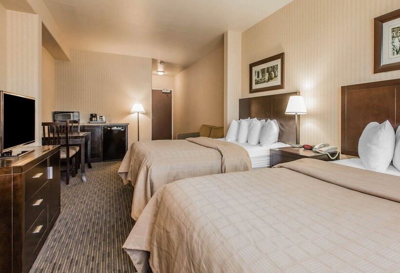 Suite Adapted for people with reduced mobility, Quality Inn Rosemead Los Angeles