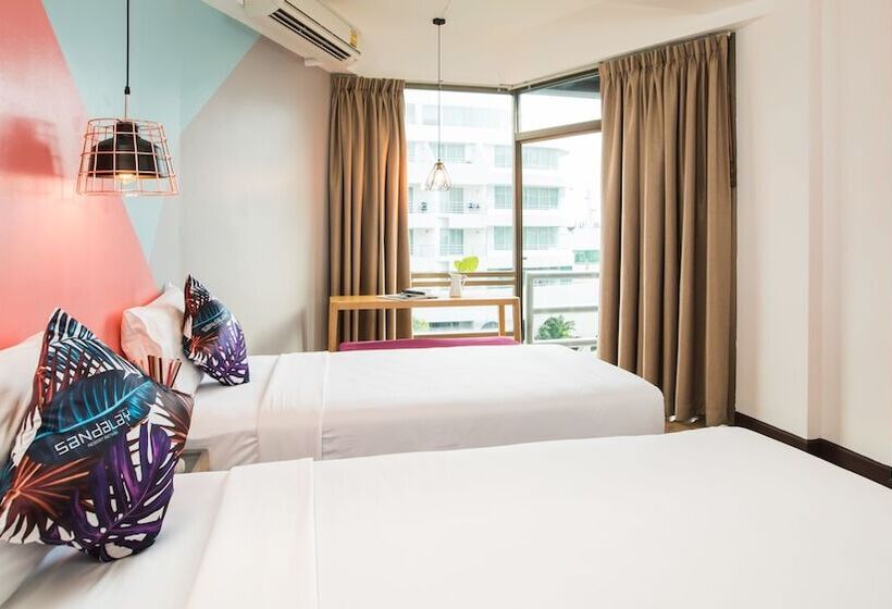 Superior Room Sea View, Sandalay Resort Pattaya