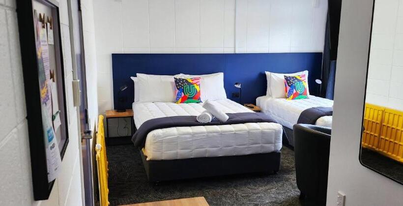 اتاق کلاسیک سه تخته, Urban Lounge Sleepery