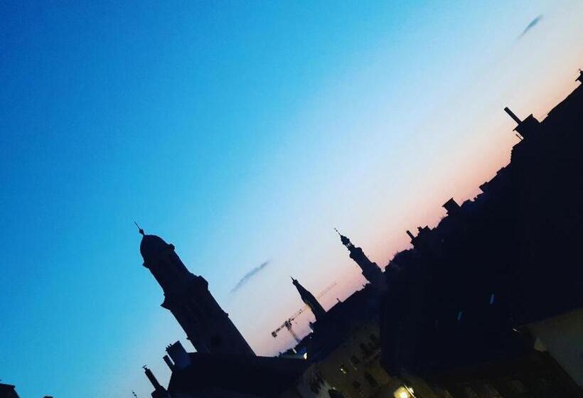 سوییت لوکس, Wollner