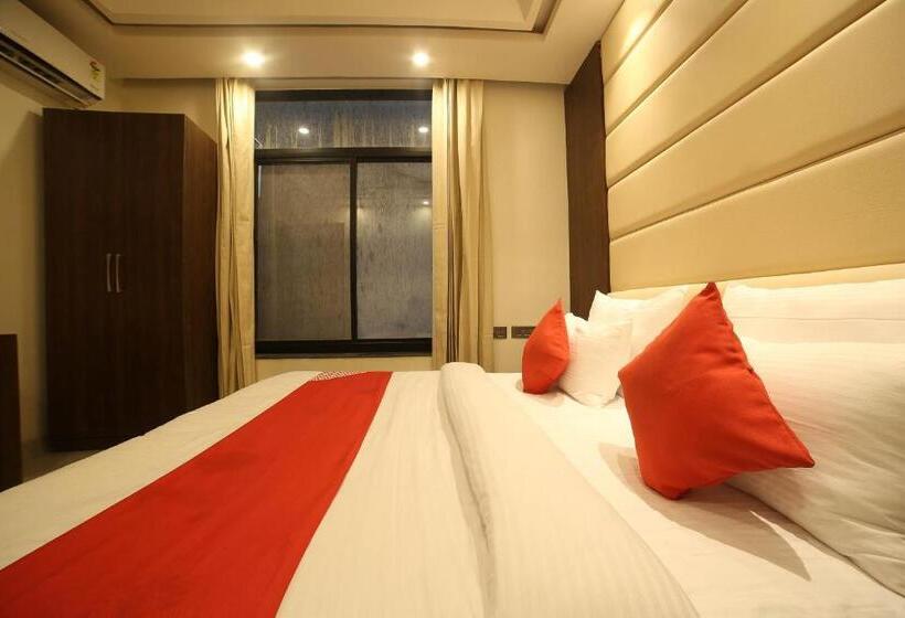 اتاق استاندارد, Status Inn