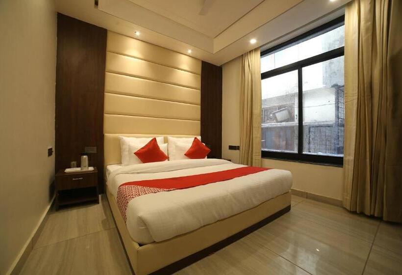اتاق استاندارد, Status Inn