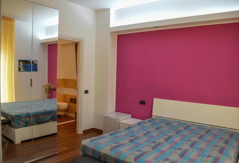 اتاق لوکس با چشم‌انداز دریا, B&b Casa Camasso