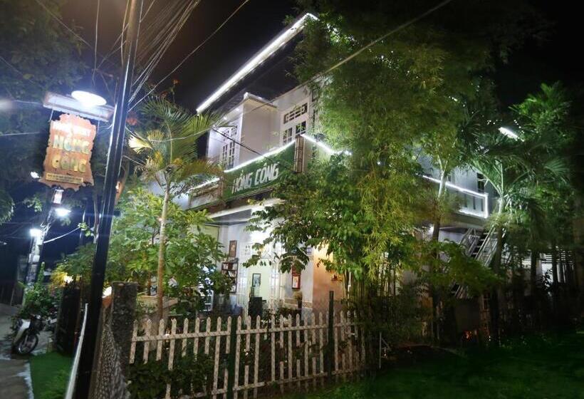 تختخواب در اتاق مشترک, Homestay Hong Cong