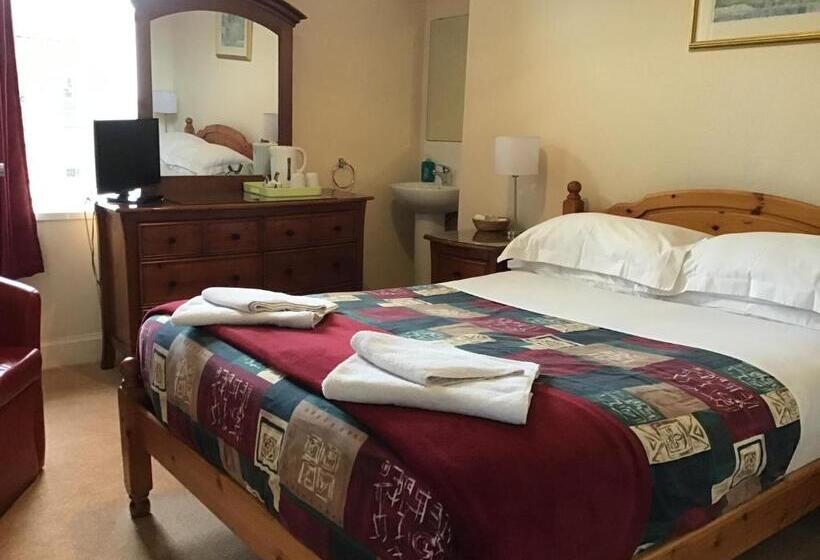 اتاق استاندارد با سرویس بهداشتی مشترک, The Royal Crown Guest House