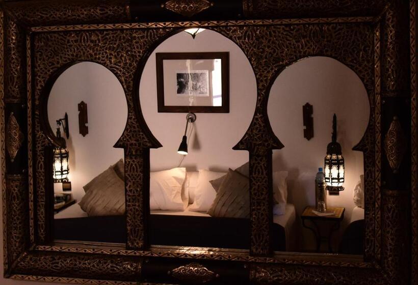 اتاق لوکس سه تخته, Auberge Chez Pierre