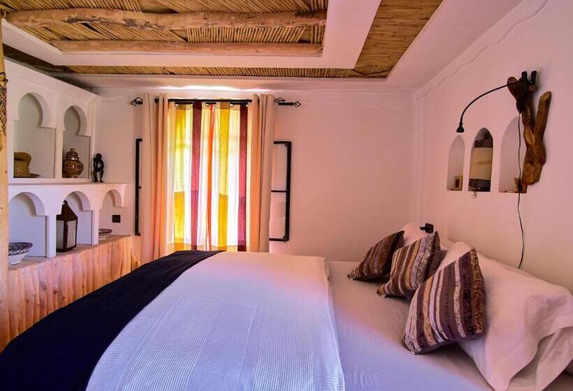 سوییت با چشم‌انداز کوه, Auberge Chez Pierre