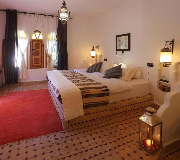 سوییت لوکس, Auberge Chez Pierre