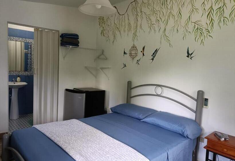 اتاق استاندارد, Bed And Breakfast Little Italy