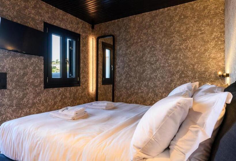 اتاق لوکس, She Mykonos Boutique