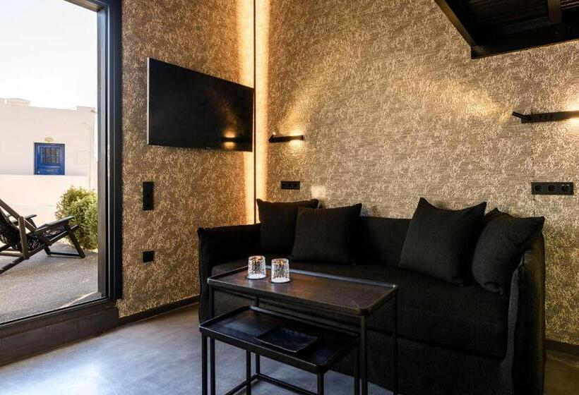 Triple Room Sea View, She Mykonos Boutique