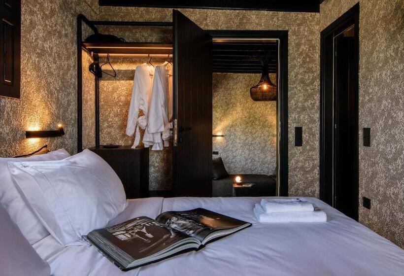 سوییت با چشم‌انداز دریا, She Mykonos Boutique